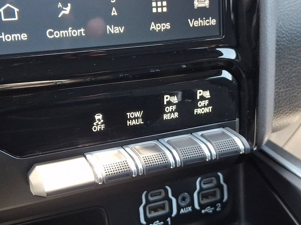 2023 RAM 1500 Big Horn Crew Cab 4x4 5'7" Box