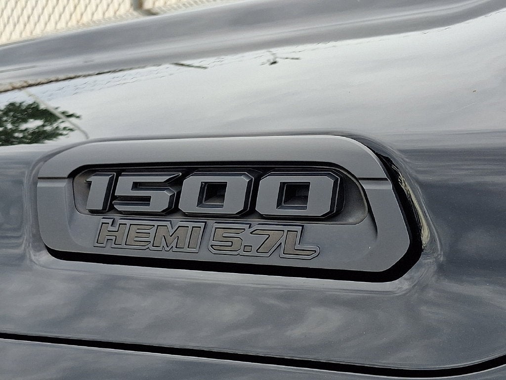 2020 RAM 1500 Big Horn Crew Cab 4x4 5'7" Box
