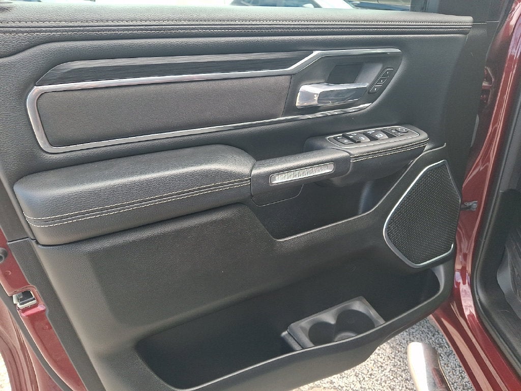 2023 RAM 1500 Laramie Crew Cab 4x4 5'7" Box