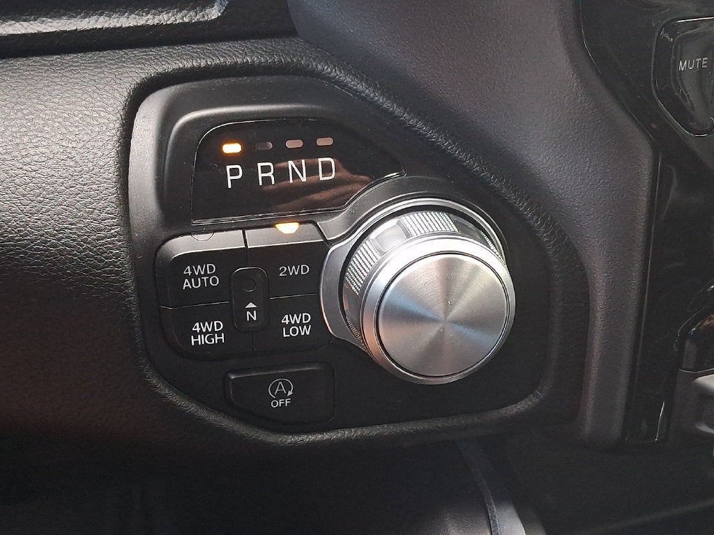 2023 RAM 1500 Laramie Crew Cab 4x4 5'7" Box