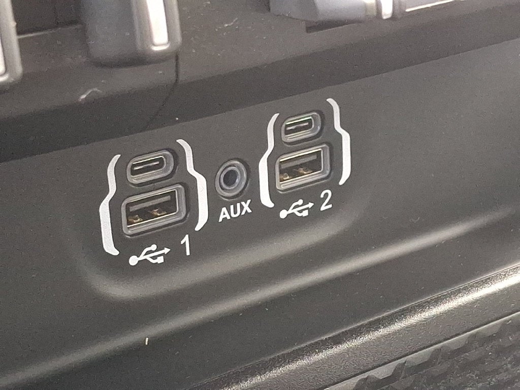 2023 RAM 1500 Laramie Crew Cab 4x4 5'7" Box