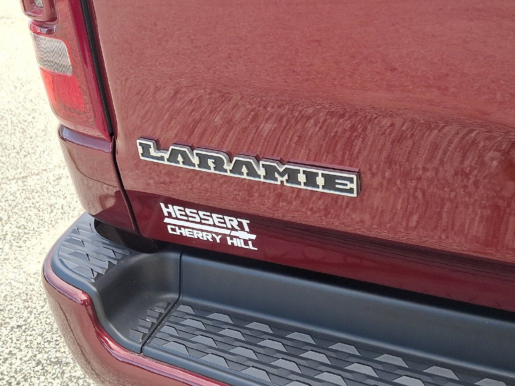 2023 RAM 1500 Laramie Crew Cab 4x4 5'7" Box
