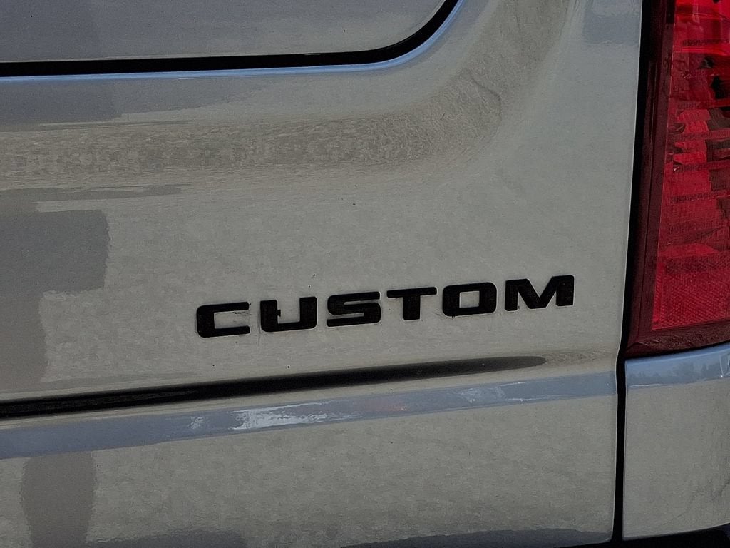 2024 Chevrolet Silverado 1500 Custom