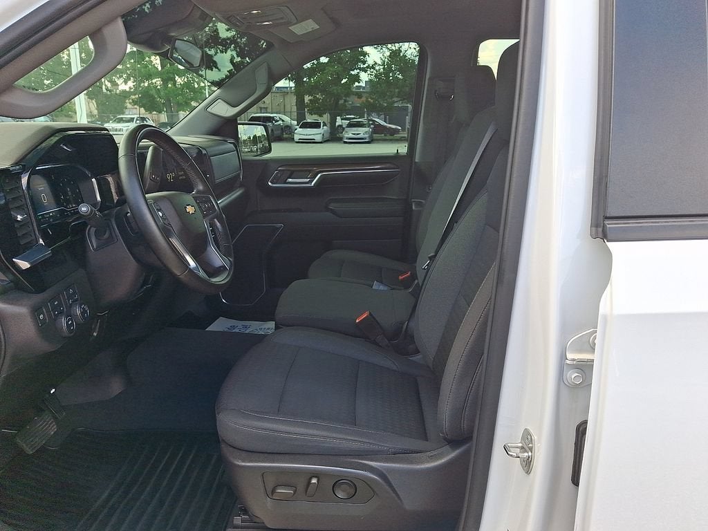 2024 Chevrolet Silverado 1500 LT - Photo 15