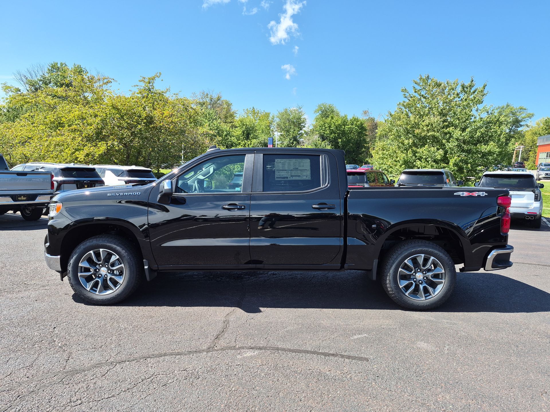 2026 Chevrolet Silverado 1500 LT (2FL)