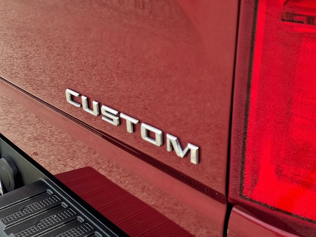 2020 Chevrolet Silverado 1500 Custom