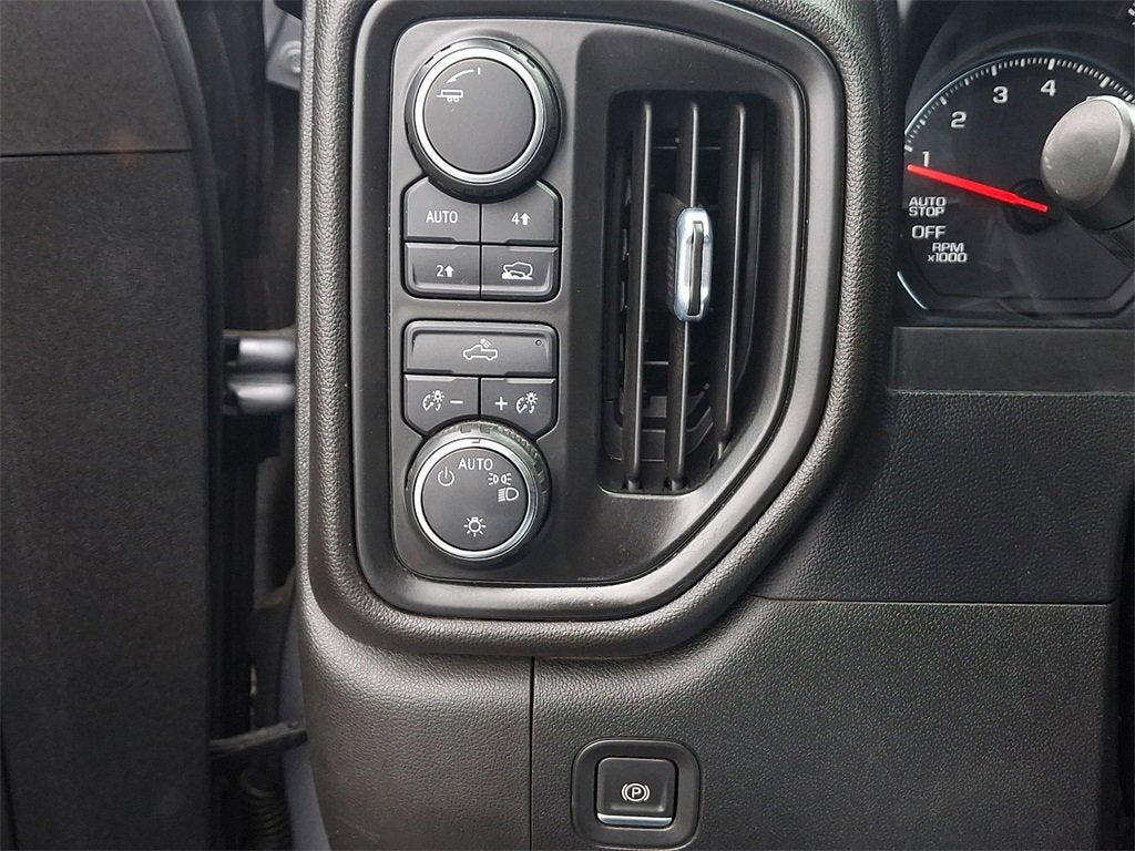 2022 Chevrolet Silverado 1500 LTD Custom