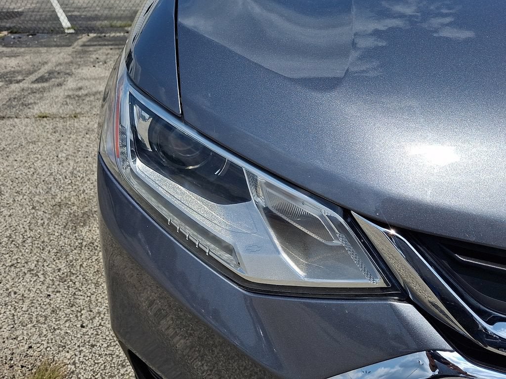 2021 Chevrolet Traverse LS - Photo 9