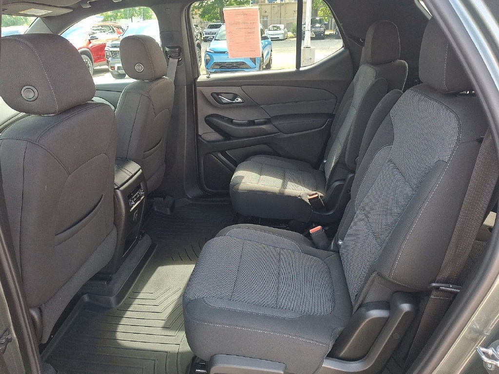 2023 Chevrolet Traverse 1LT - Photo 12