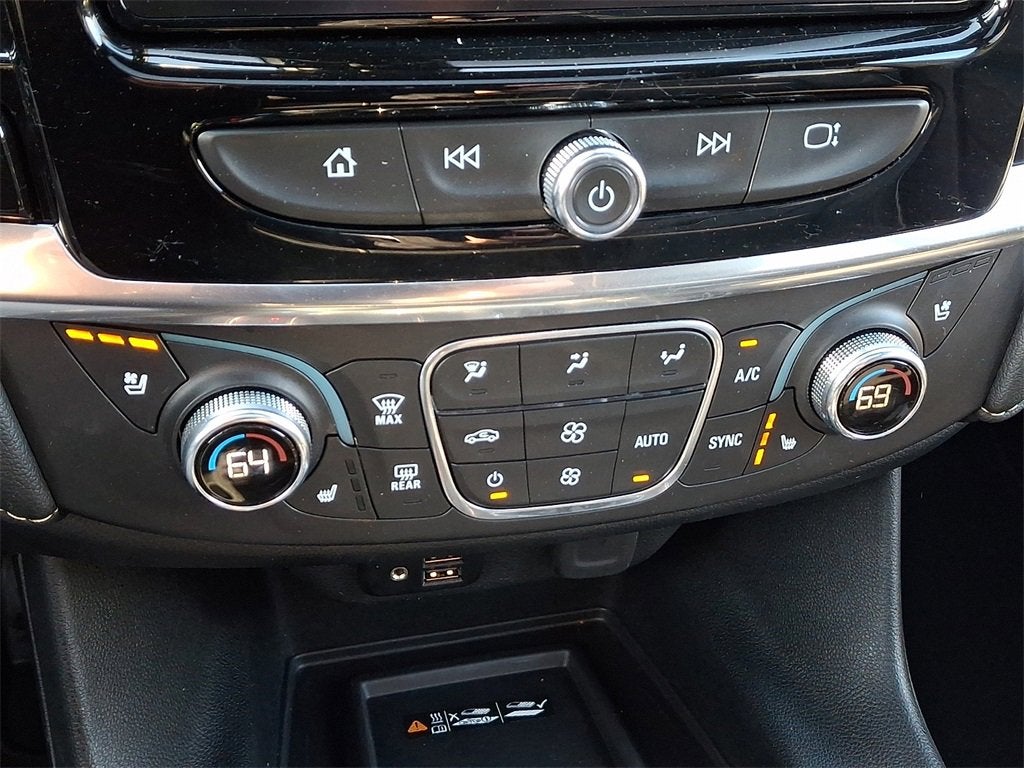 2023 Chevrolet Traverse Premier