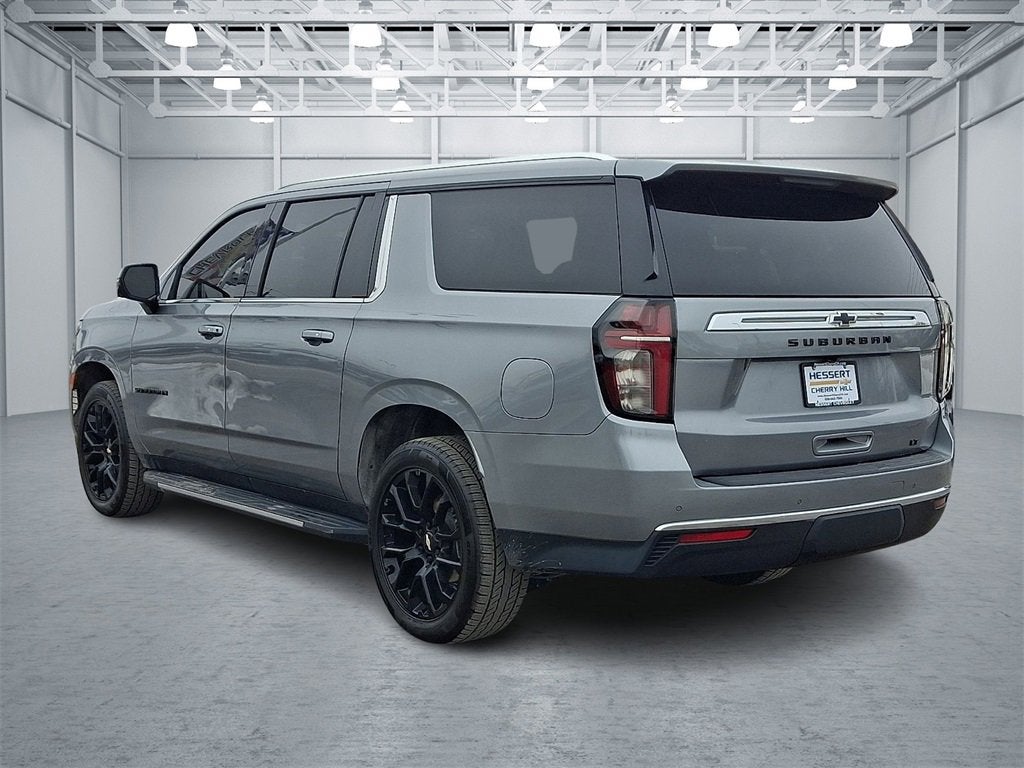 2023 Chevrolet Suburban LT