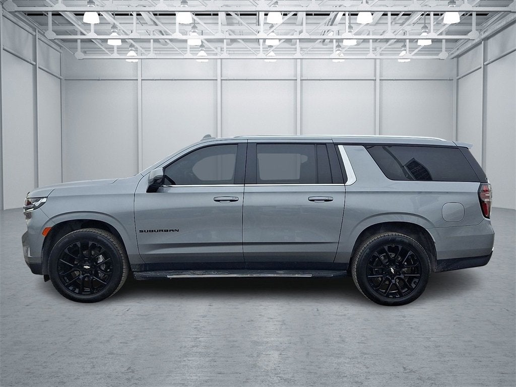 2023 Chevrolet Suburban LT