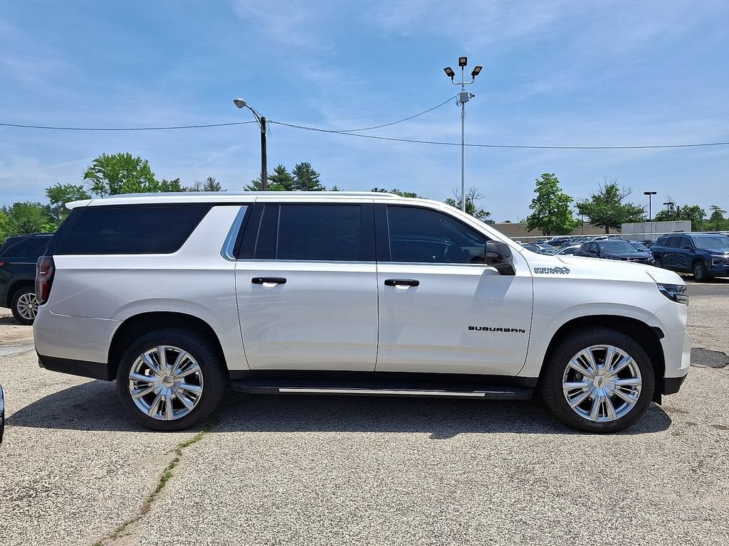 2023 Chevrolet Suburban High Country