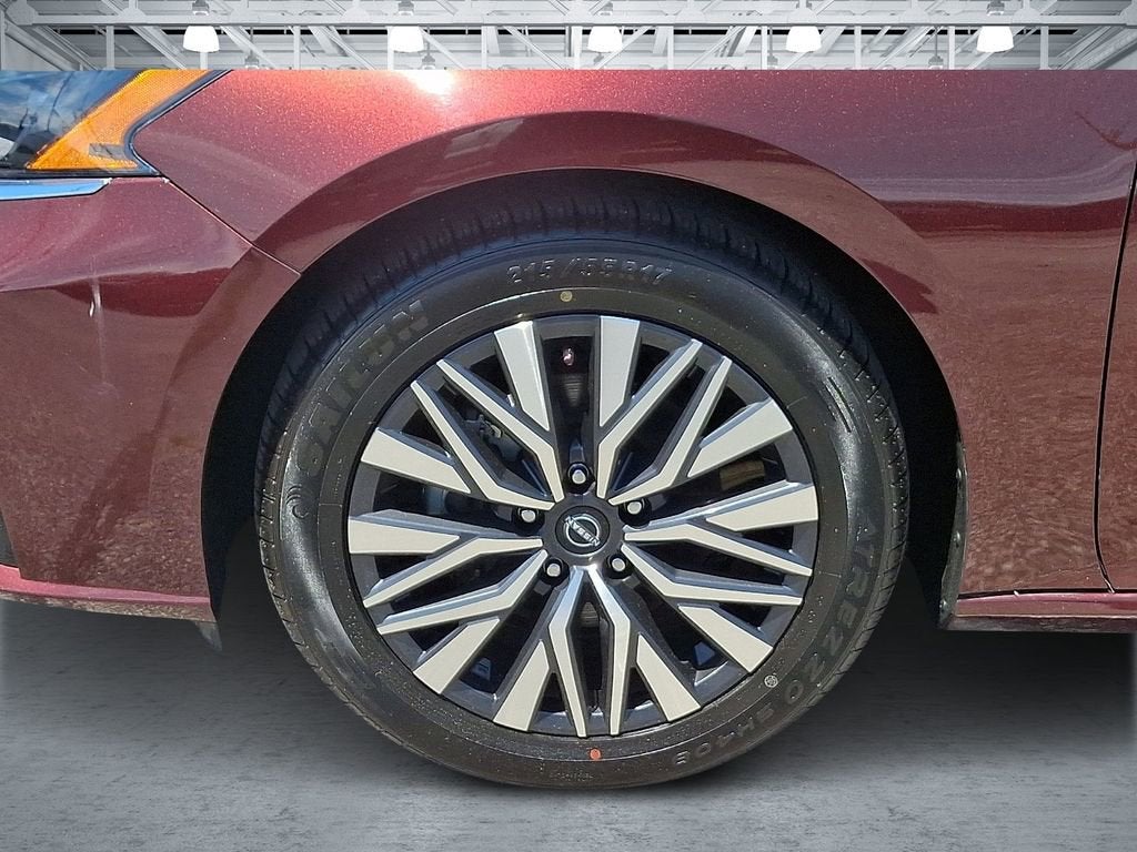 2024 Nissan Altima SV FWD