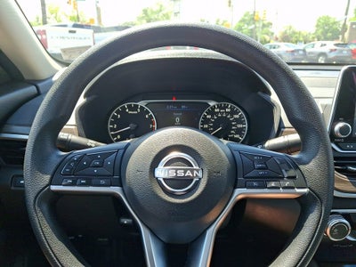 2024 Nissan Altima SV FWD