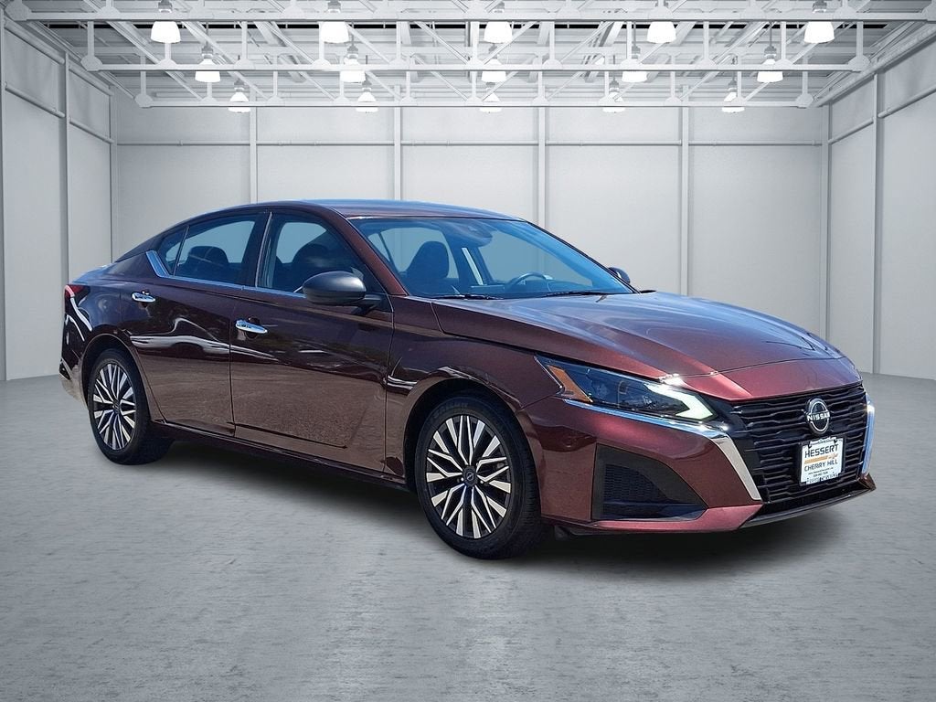 2024 Nissan Altima SV FWD
