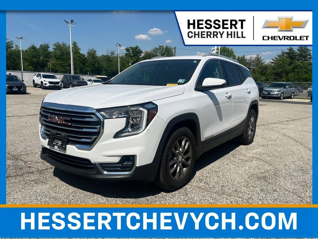 2024 GMC Terrain SLT FWD's photo