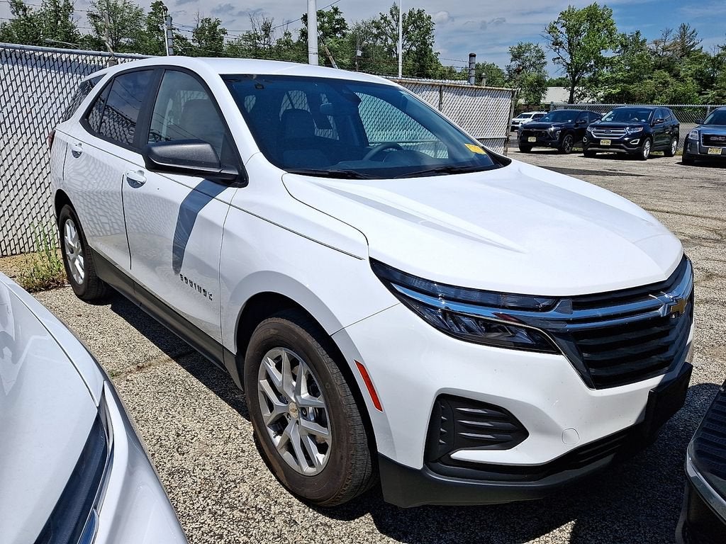 2023 Chevrolet Equinox LS