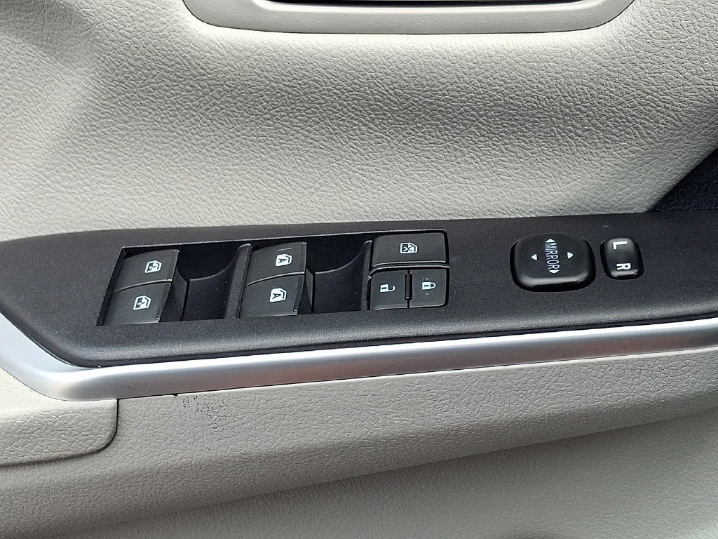 2015 Toyota Camry Hybrid LE