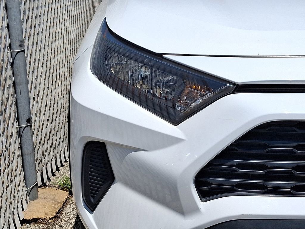 2020 Toyota RAV4 Hybrid LE