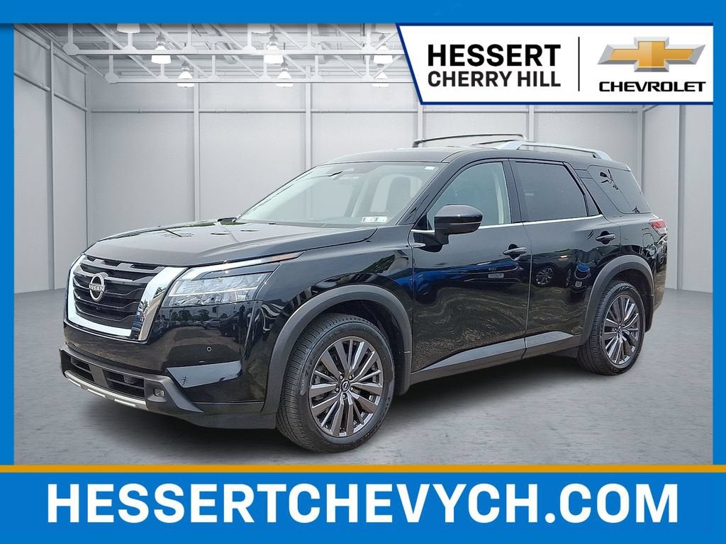 2023 Nissan Pathfinder SL 4WD