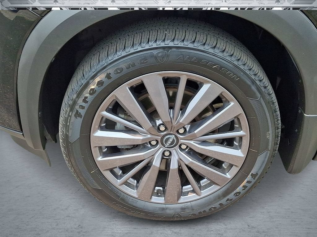 2023 Nissan Pathfinder SL 4WD
