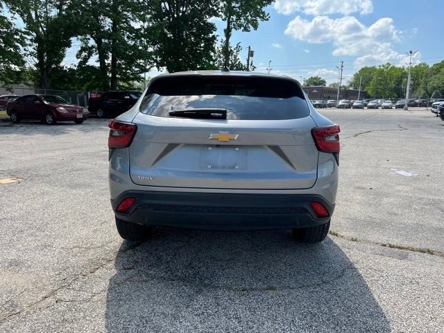 2025 Chevrolet Trax LS