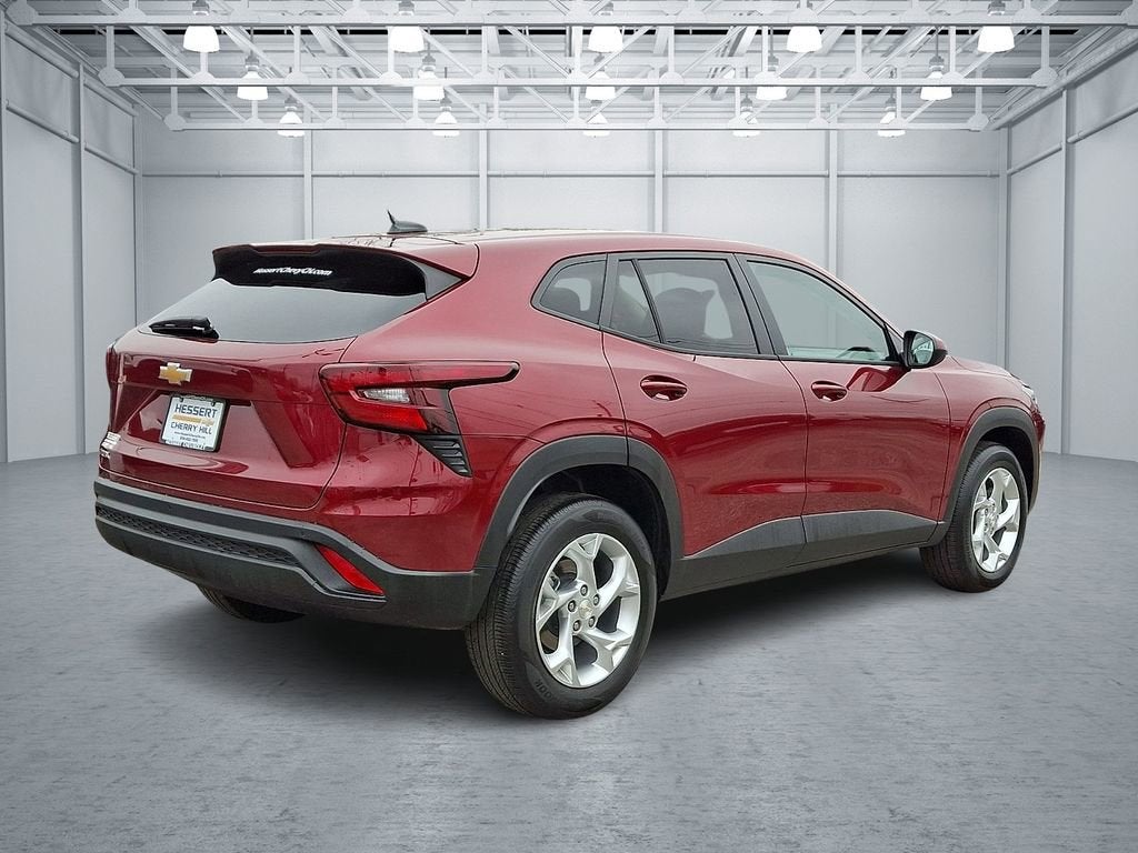 2025 Chevrolet Trax LS