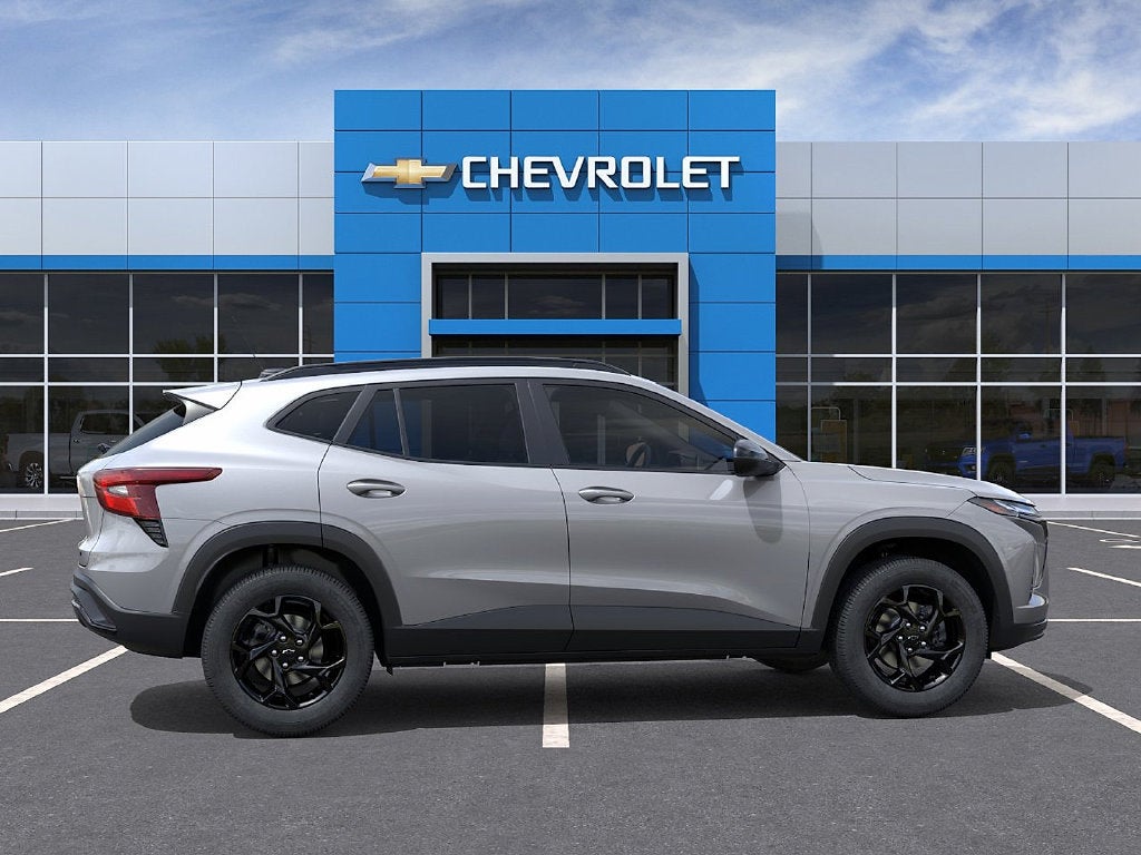 2026 Chevrolet Trax LT - Photo 6