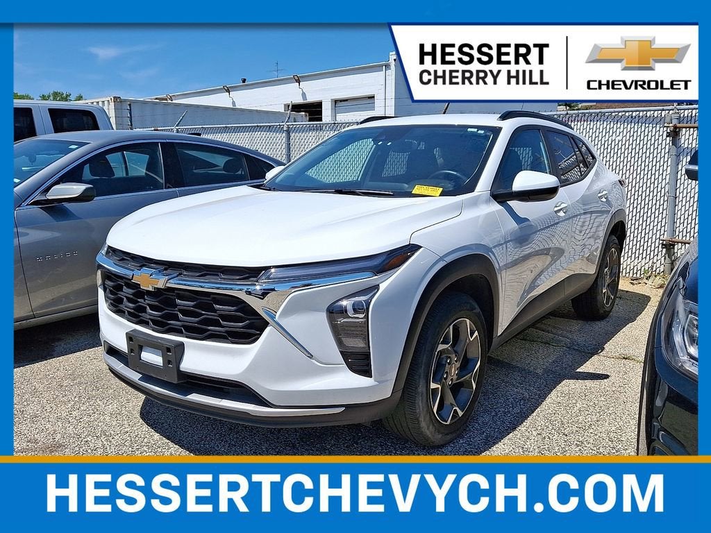 2025 Chevrolet Trax LT's photo