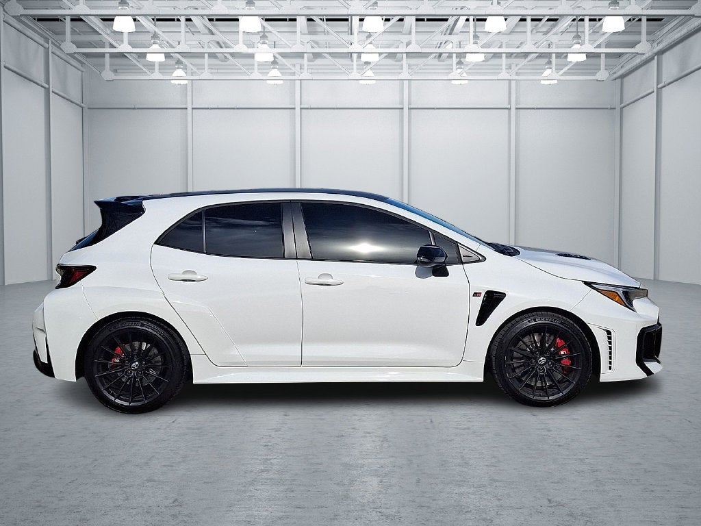 2026 Toyota GR Corolla - Photo 8