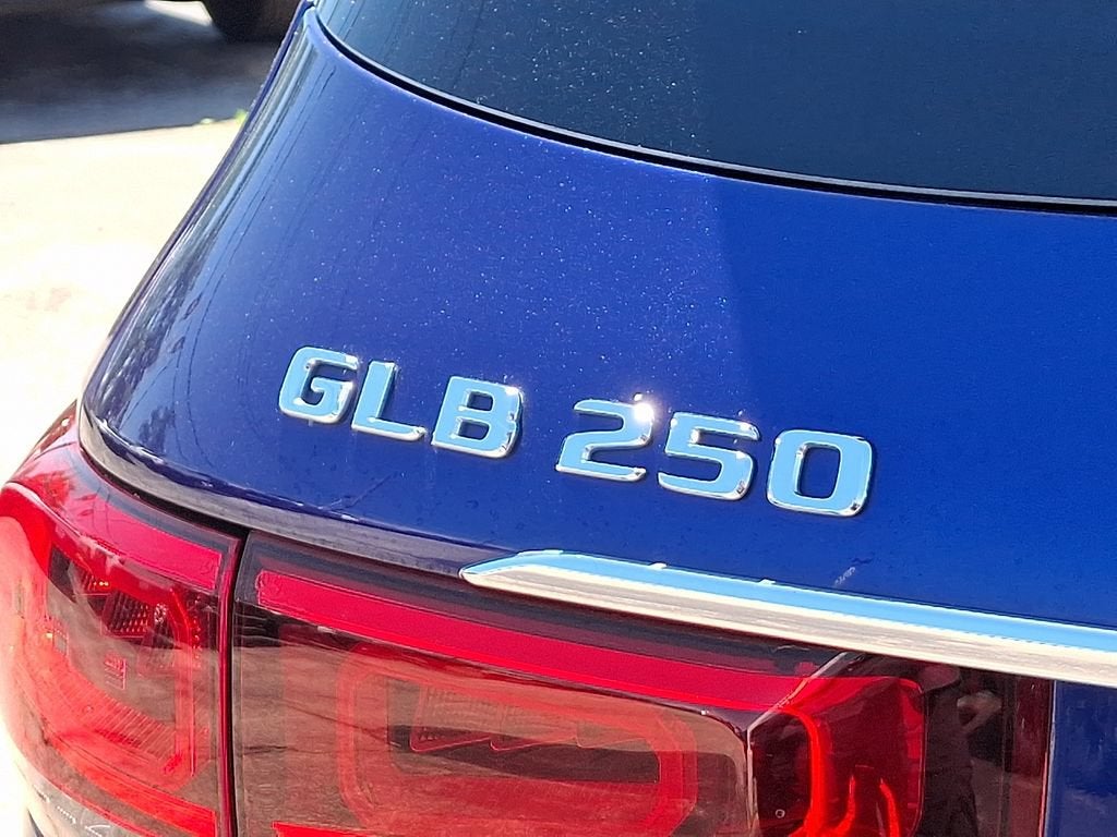 2022 Mercedes-Benz GLB Base - Photo 33
