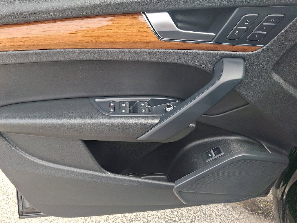 2023 Audi Q5 Premium 40 TFSI quattro S tronic