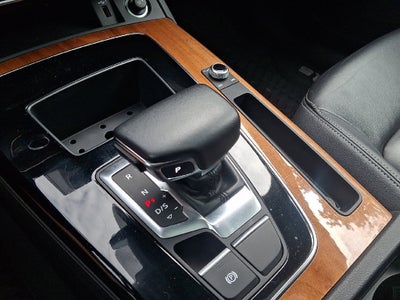 2023 Audi Q5 Premium 40 TFSI quattro S tronic