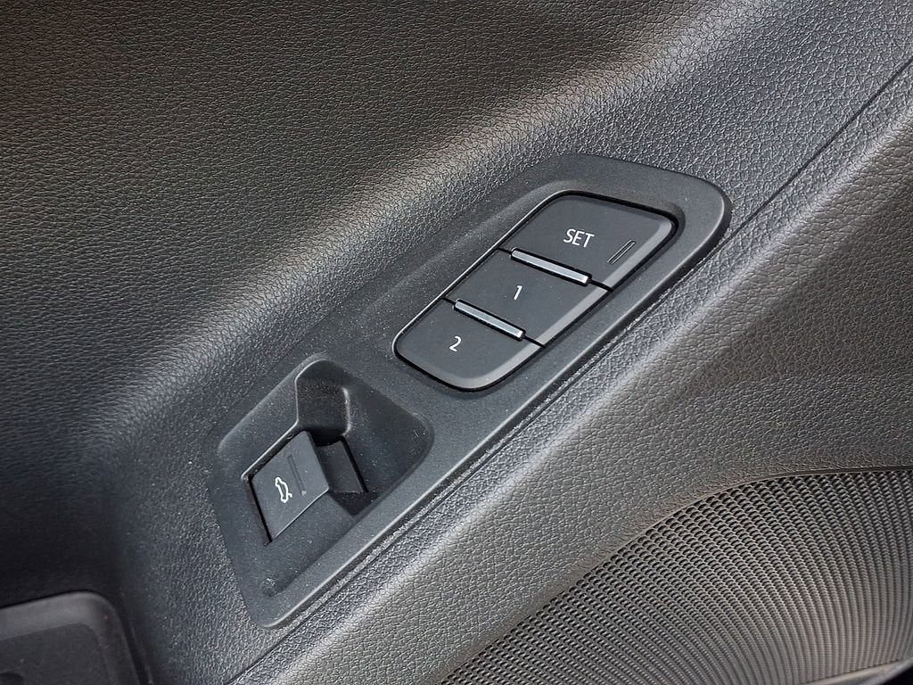 2022 Audi Q3 Premium Plus 45 TFSI S line quattro Tiptronic