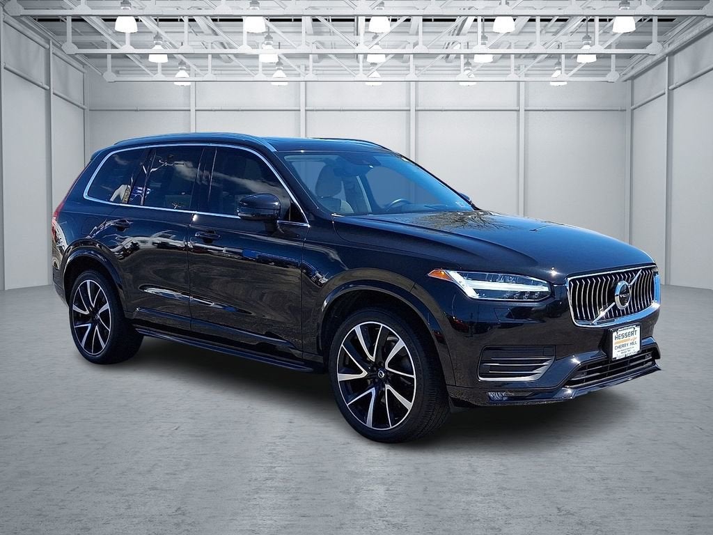 2022 Volvo XC90 T6 Momentum 7 Passenger